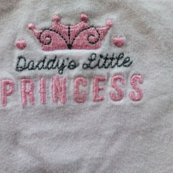 Child of mine carter's 6-9 month 100% cotton pink Daddys Little Princess embroid - Picture 2 of 3